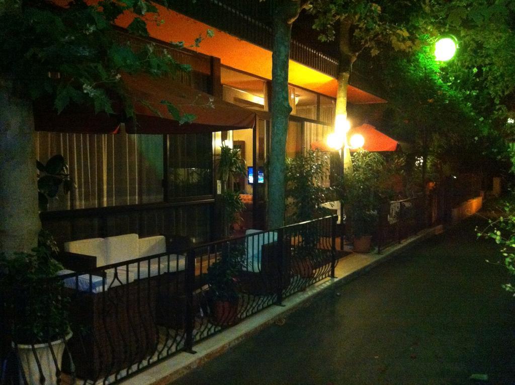 Meuble Lariana Bellaria-Igea Marina Exterior photo